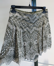 Afbeelding in Gallery-weergave laden, SHORTS
