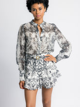 Load image into Gallery viewer, Gal Ornamental Paisley Print Short
